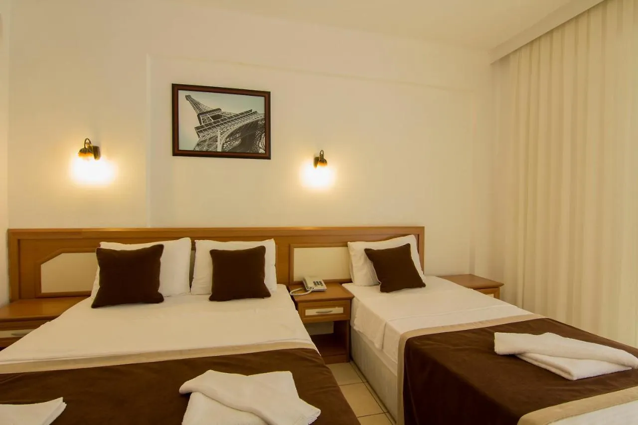 Belcekum Beach Hotel Ölüdeniz 4*,